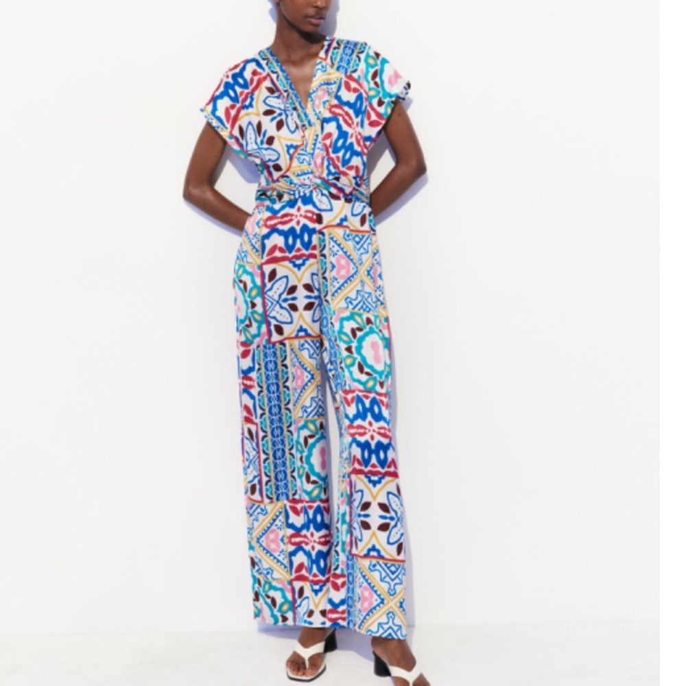 ZARA SATIN EFFECT PRINT JUMPSUIT SIZE XS